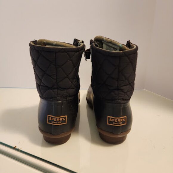 Sperry Women's Saltwater Black Quilted Duck Boots - Picture 6 of 7